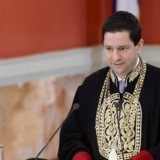 Ο Πρύτανης του ΕΚΠΑ, Καθηγητής Γεράσιμος Σιάσος μίλησε στην ιστοσελίδα newsbeast.gr για την Ελένη Γλύκατζη – Αρβελέρ