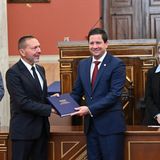 Το Πανεπιστήμιο Αθηνών τίμησε τη μακρά προσφορά του Ομότιμου Καθηγητή του Τμήματος Οικονομικών Επιστημών και Διοικητή της Τράπεζας της Ελλάδος κ. Ιωάννη Στουρνάρα στην οικονομική επιστήμη και τη δημόσια ζωή